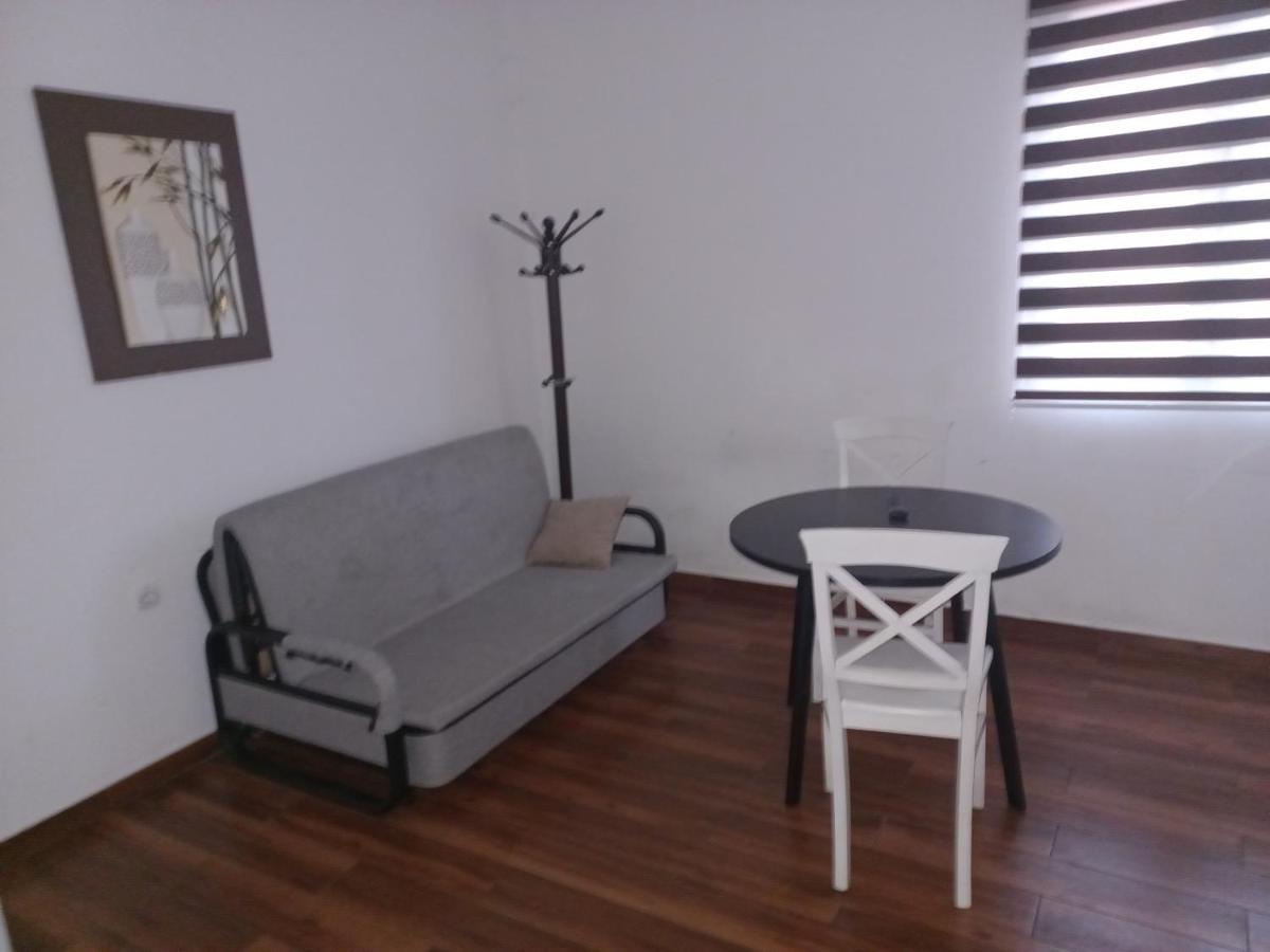 Asuka Apartmani 飞鸟客 Surčin Extérieur photo