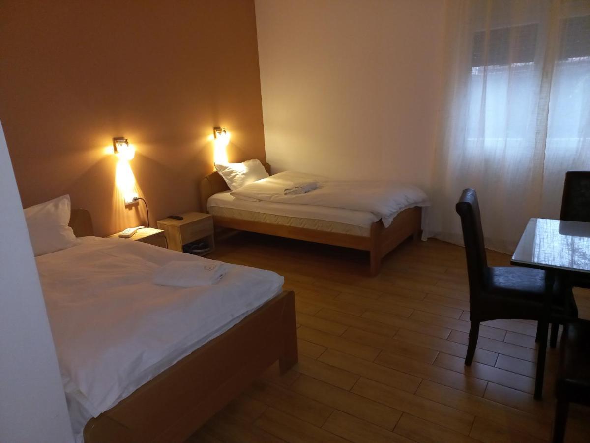 Asuka Apartmani 飞鸟客 Surčin Extérieur photo