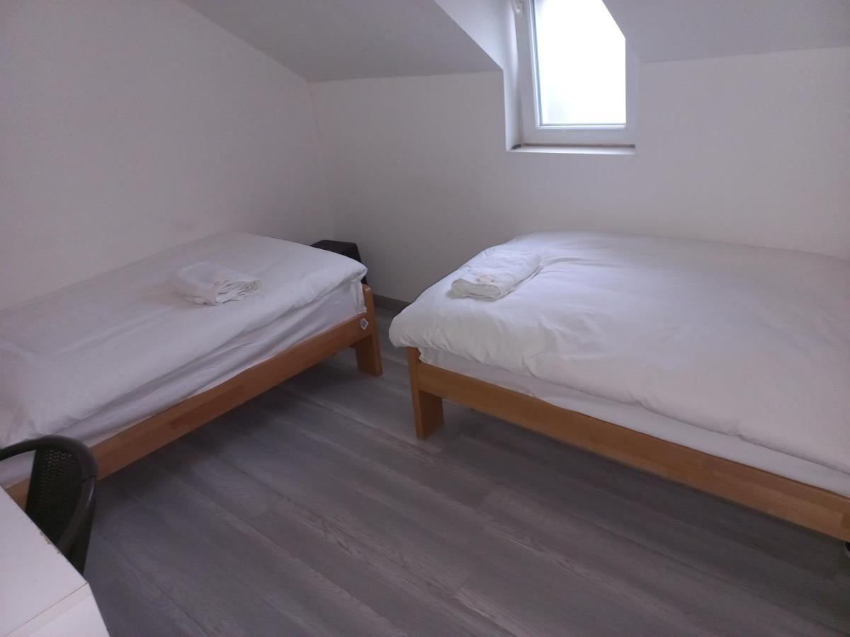 Asuka Apartmani 飞鸟客 Surčin Extérieur photo